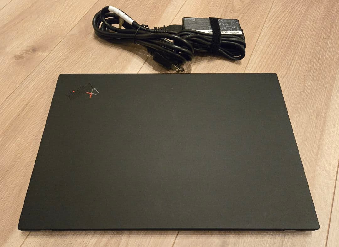 【極美品】Lenovo ThinkPad X1 Carbon Gen8 i7搭載