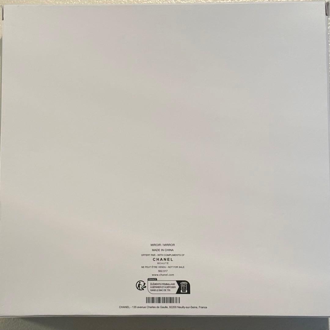 シャネル ノベルティ スタンドミラー ゴールド