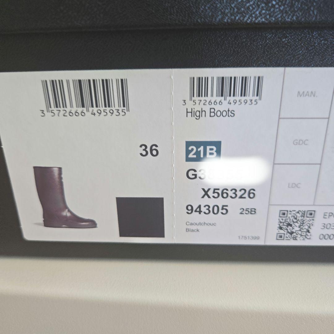 CHANEL 人気レインブーツ保証書　ショッパー箱リボン保存袋付き入手困難品３６