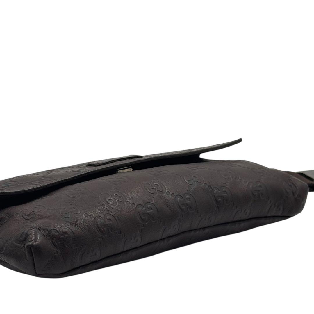 【美品】GUCCI グッチ　ボディバッグ　ウエストバッグ　GG　シマレザー