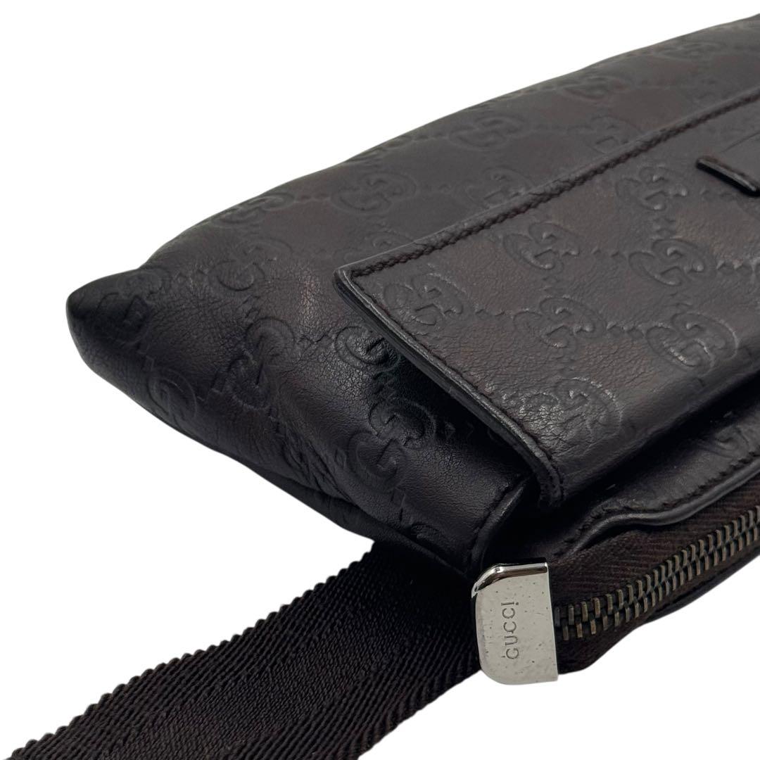 【美品】GUCCI グッチ　ボディバッグ　ウエストバッグ　GG　シマレザー