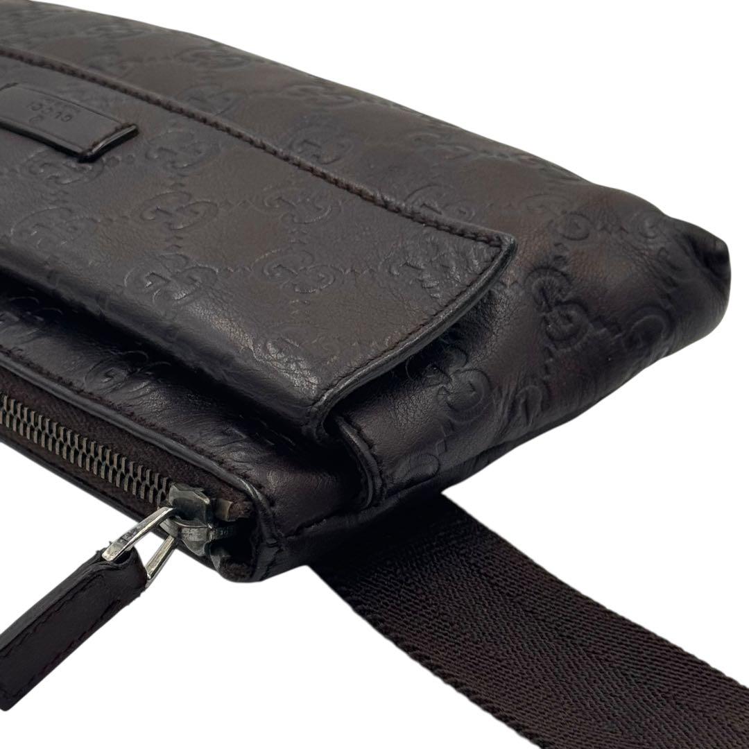 【美品】GUCCI グッチ　ボディバッグ　ウエストバッグ　GG　シマレザー