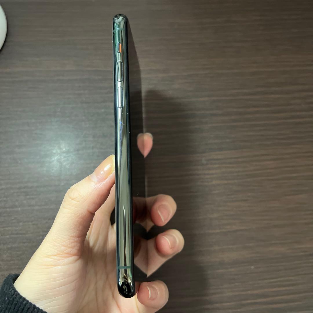 出品1/31迄❣️iPhone11pro ミッドナイトグリーン 256GB 本体