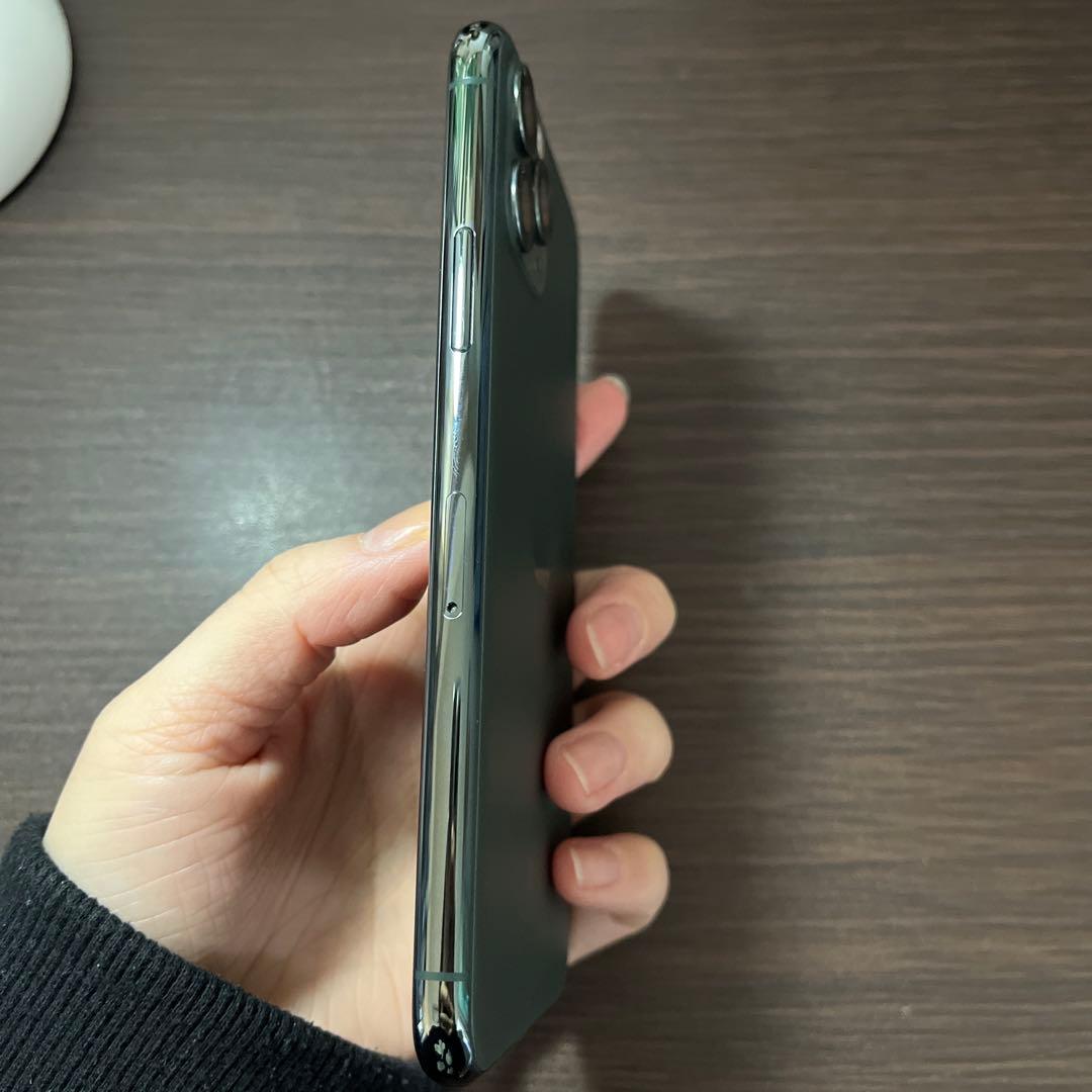 出品1/31迄❣️iPhone11pro ミッドナイトグリーン 256GB 本体