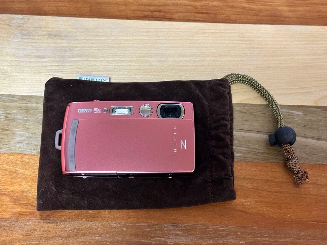 デジタルカメラ　FUJIFILM FINEPIX Z1100EXR