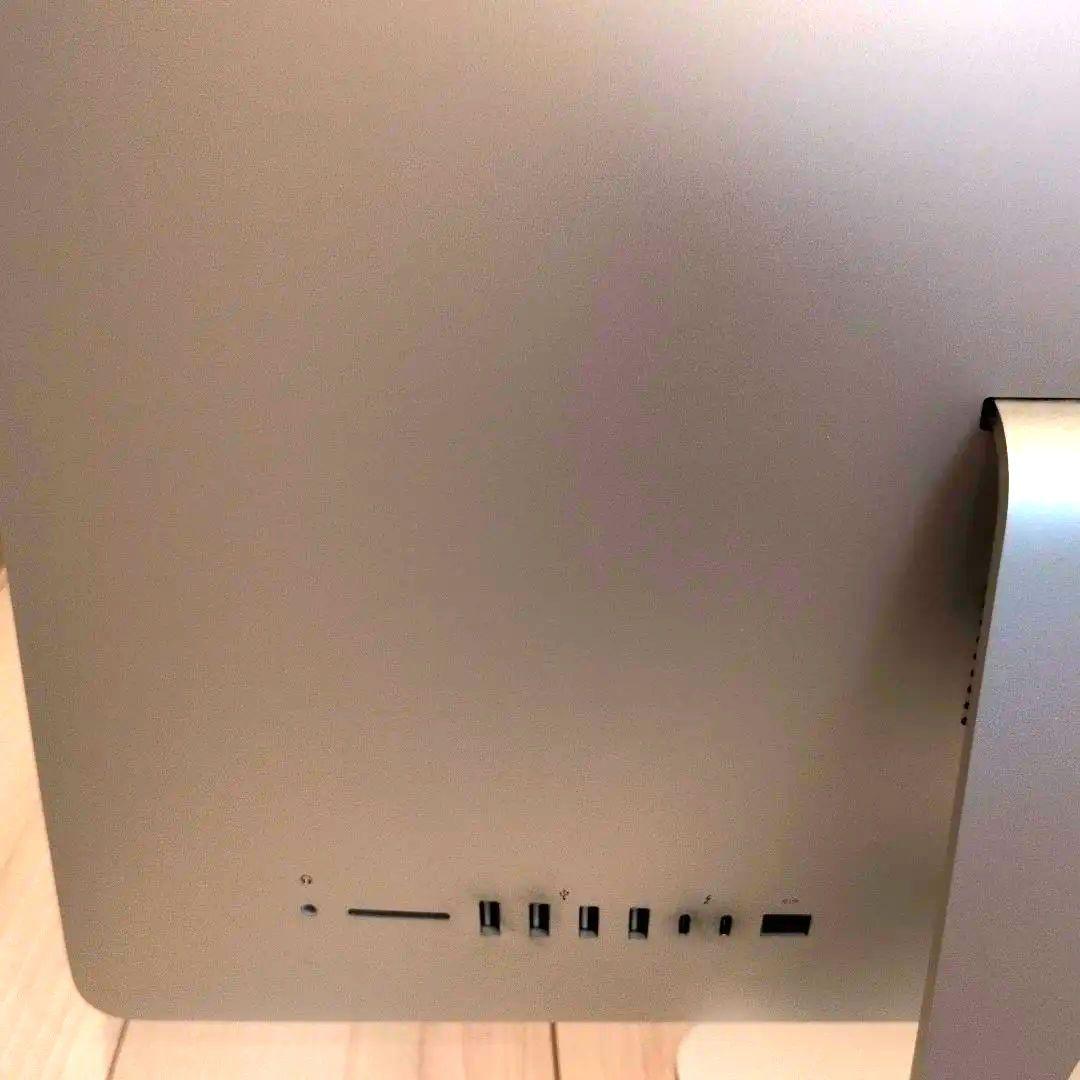 【スペックアップ機】iMac Retina 4K 21.5㌅（化粧箱付き）