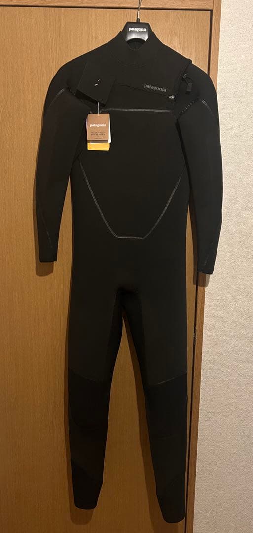 ⭐︎未使用⭐︎patagonia R3フルスーツ Mサイズ