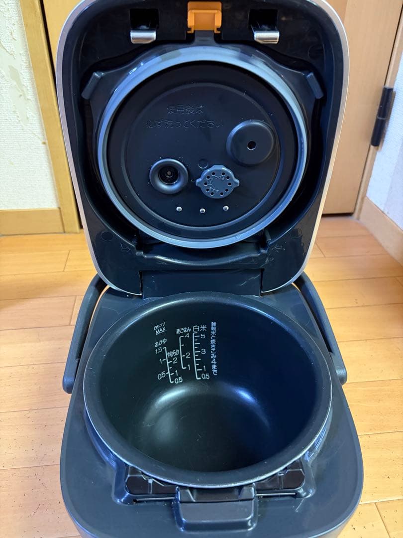 象印　炊飯器　炎舞炊き　NW-PT10 5.5合