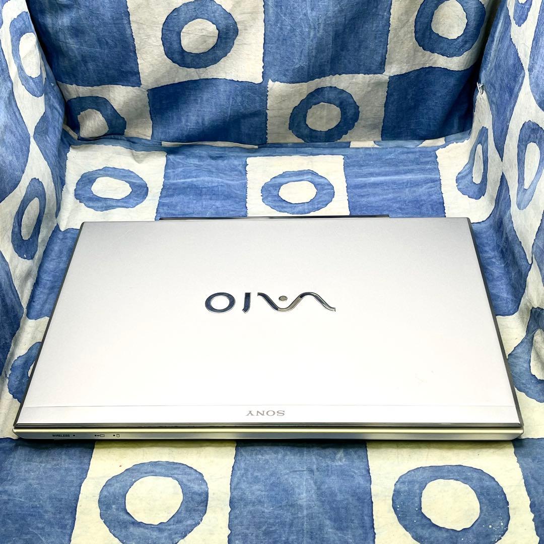 人気VAIO♡快適SSD☆i5☆美しいシルバーPC♪カメラ！Windows11