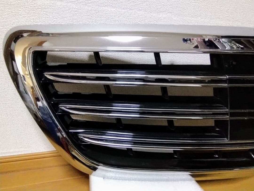 り*う様 ベンツ　W222グリル（ダブルフィン）ナイトビュー無