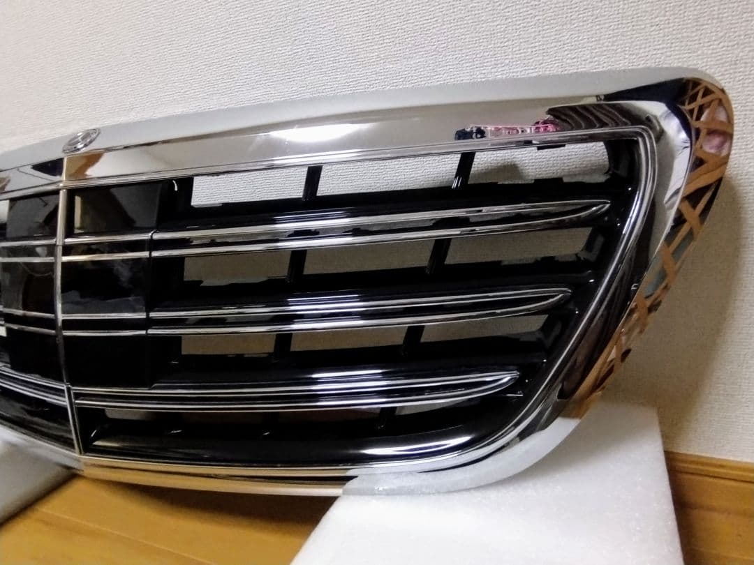 り*う様 ベンツ　W222グリル（ダブルフィン）ナイトビュー無