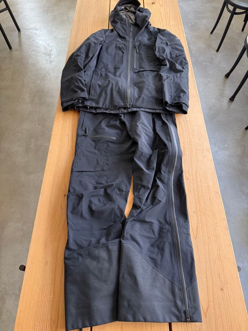 Peak Performance アルパインGORE-TEX3L 最終値下げ！