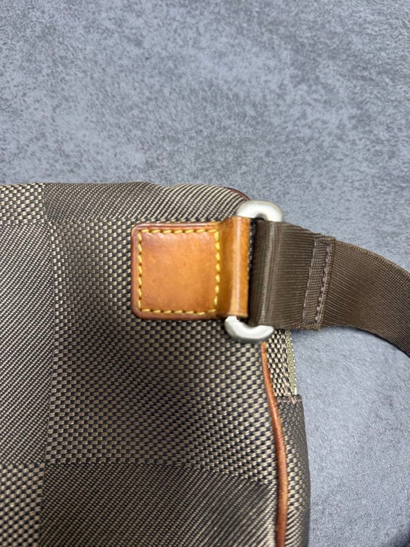 断*中様 LOUIS VUITTON ヴィトンボディバッグ ダミエジュアン アク