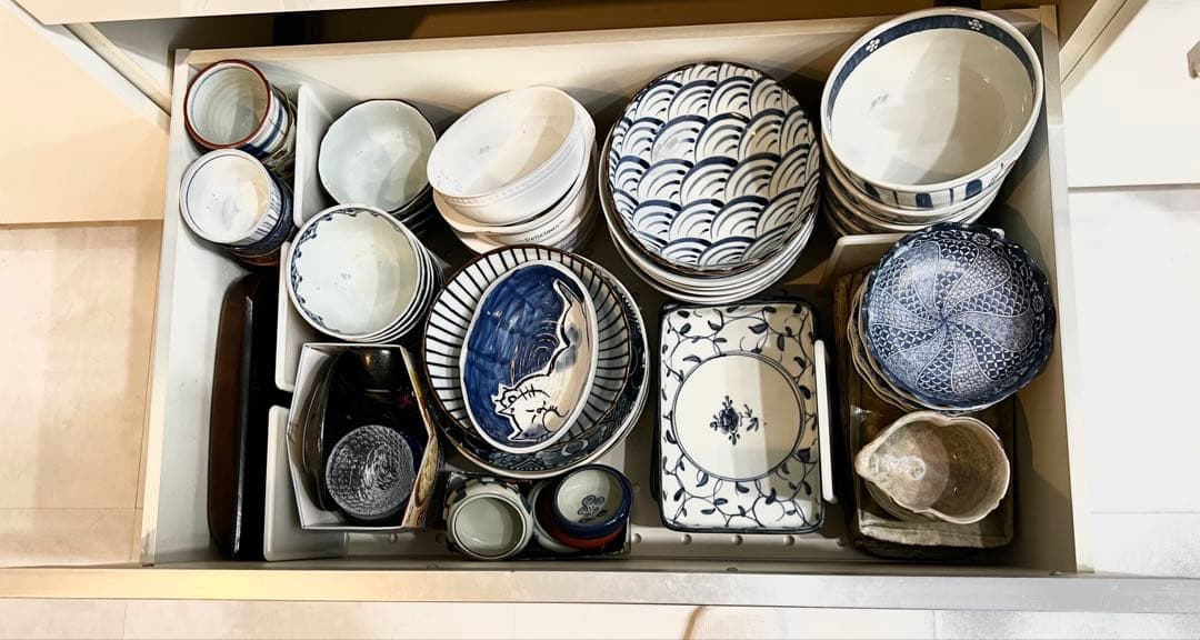 パモウナ　pamouna １６０　食器棚　ソフトクローズ　引き取り限定