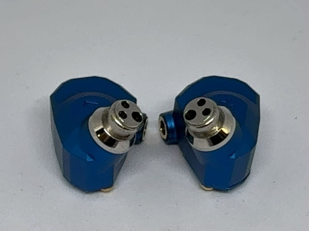 イヤホン Campfire Audio Andromeda MW10