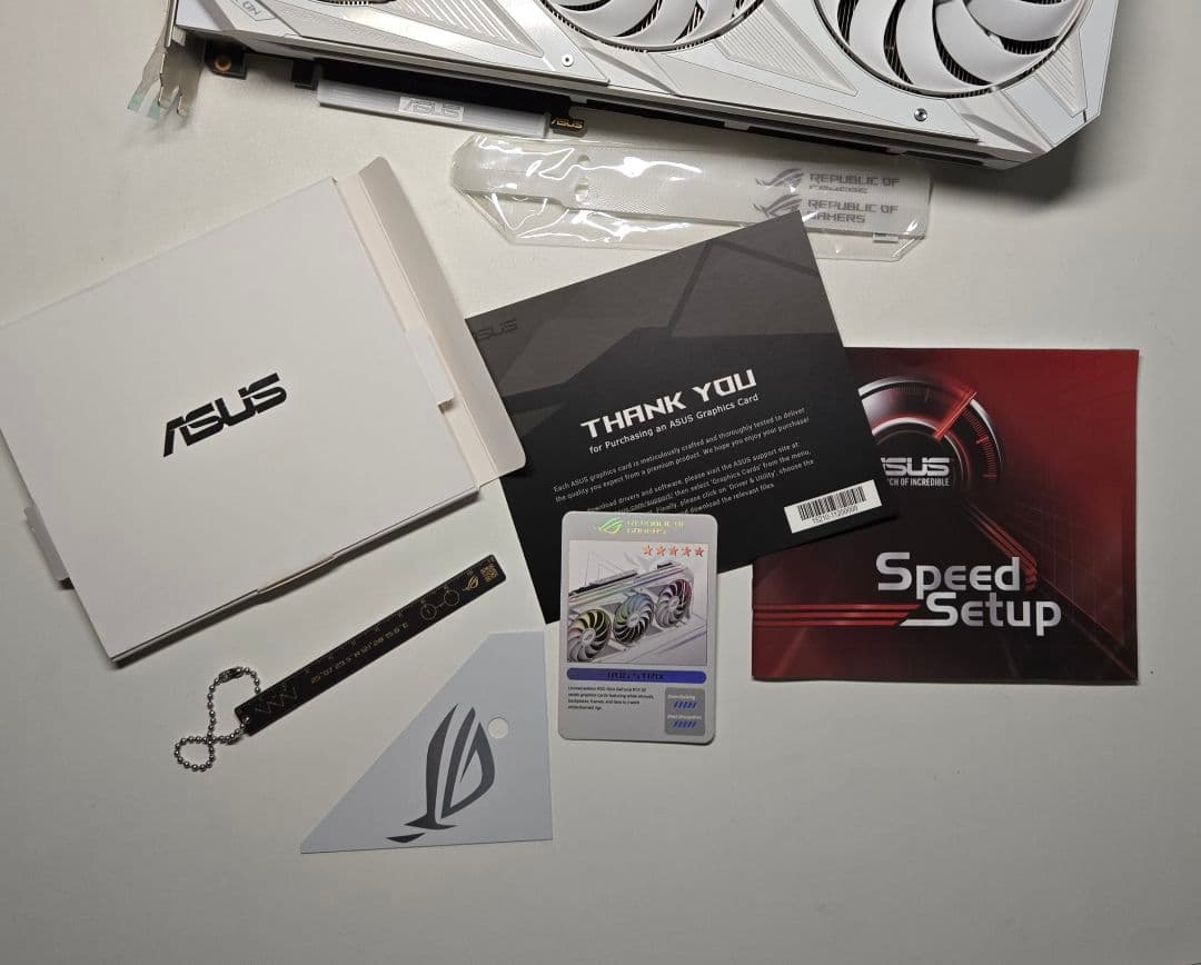 グラフィックボード・グラボ・ビデオカード ASUS ROG STRIX RTX3080 O10G WHITE