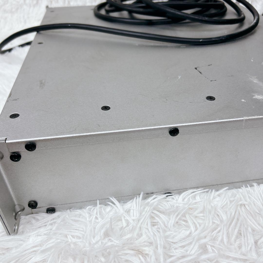 Classic Pro V3000 パワーアンプ