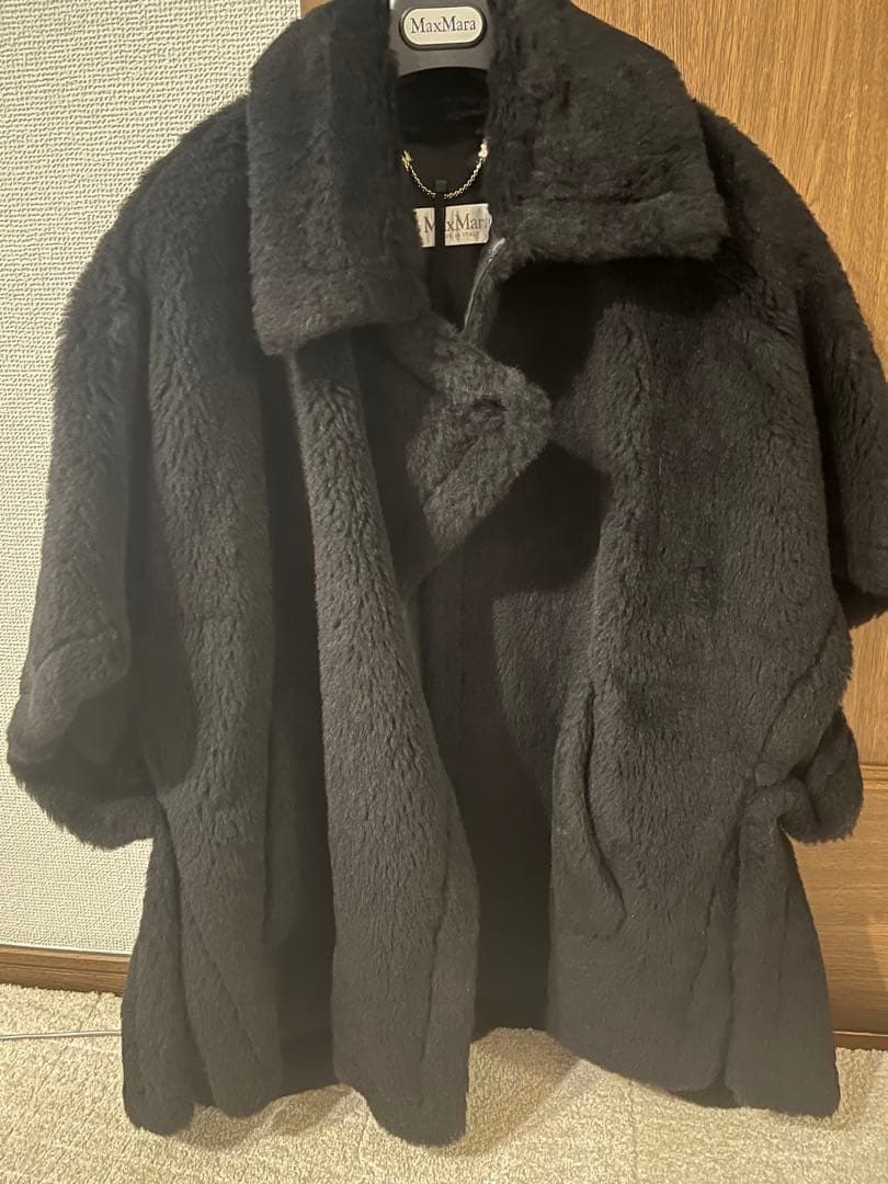 新品未使用タグ付き★マックスマーラ★テディベアケープ