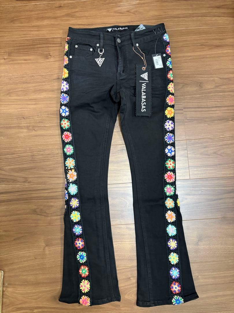 【新品】 eyden着用 VALABASAS フレアデニム サイズ30 ブラック
