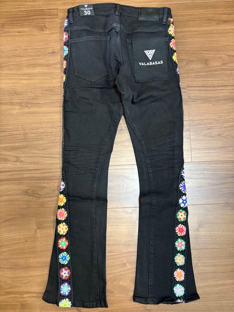 【新品】 eyden着用 VALABASAS フレアデニム サイズ30 ブラック