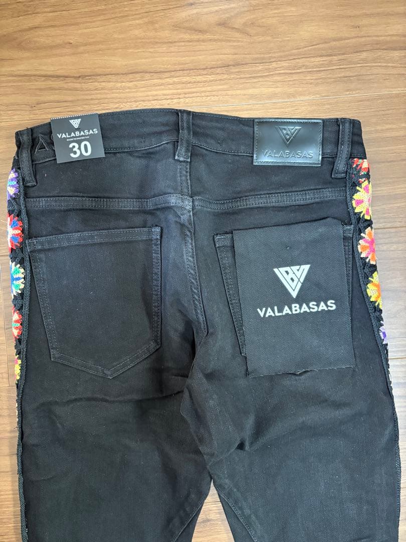 【新品】 eyden着用 VALABASAS フレアデニム サイズ30 ブラック