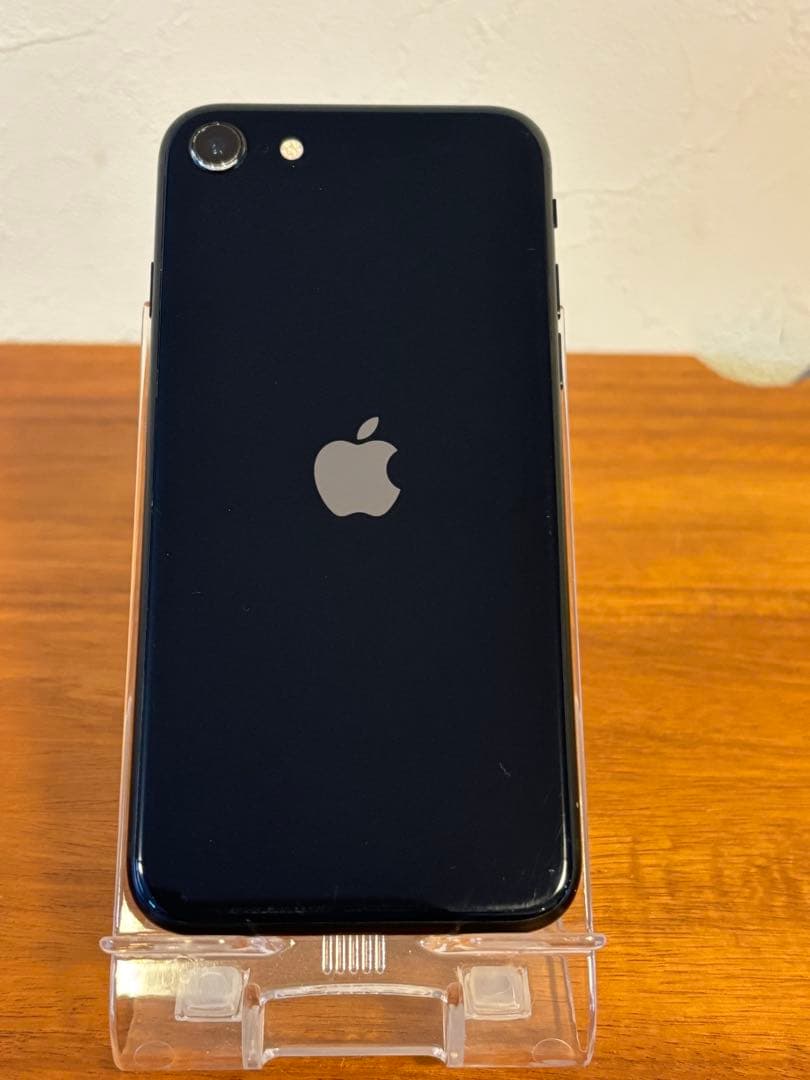 ☆美品・小傷あり☆iPhone SE 3 ⑧