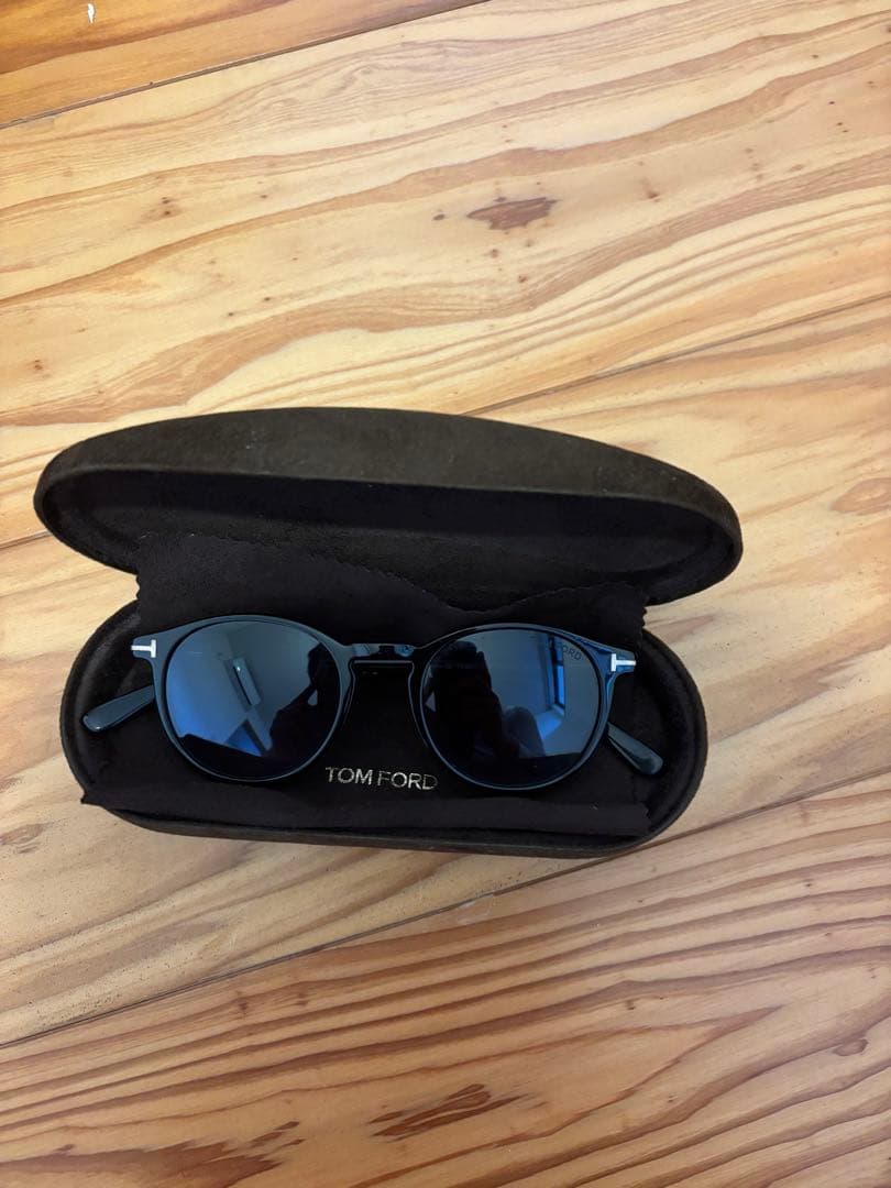 TOM FORD ラウンドサングラス ブラック