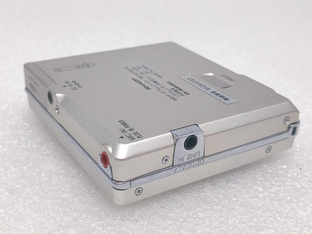 【通電確認済】SHARP 録再MDポータブルプレーヤー MD-MT821