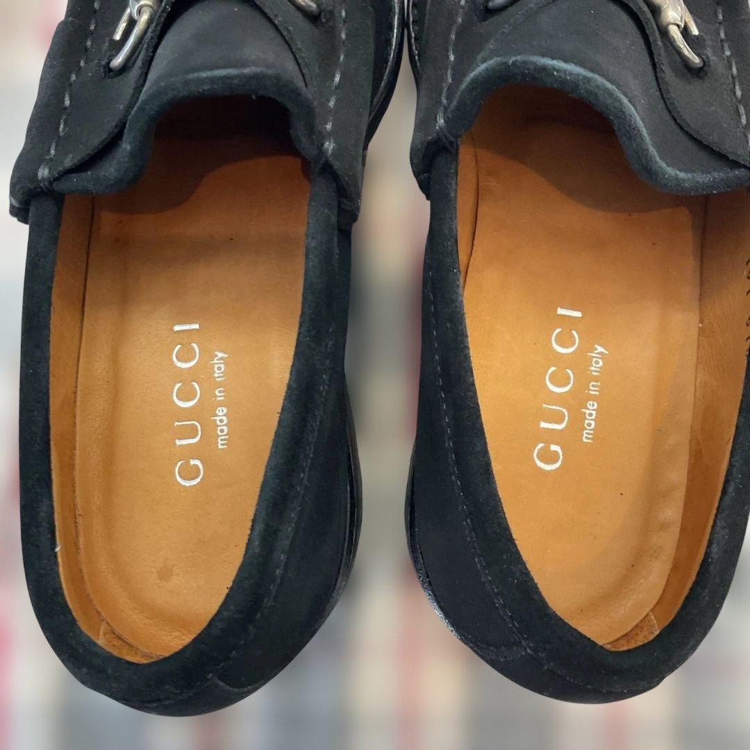 グッチ　ブラックスエードビットローファー