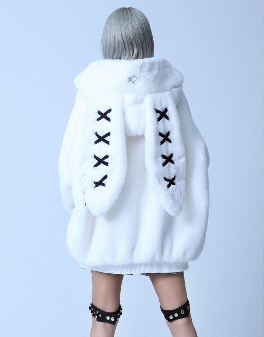 REFLEM【レフレム】うさ耳ファージップアップパーカー/White(ホワイト)