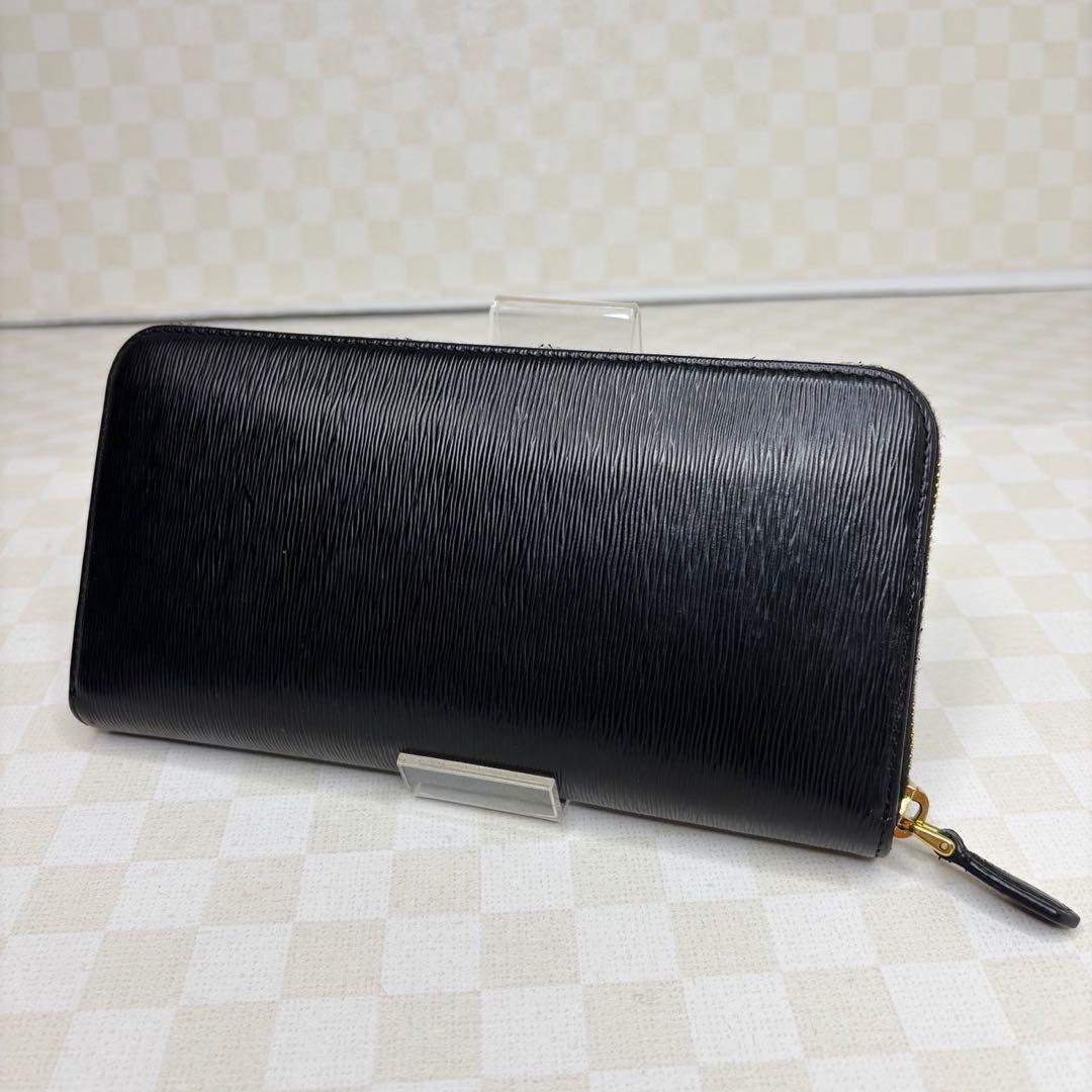 極美品　PRADA プラダ　長財布　ラウンドファスナー　M011