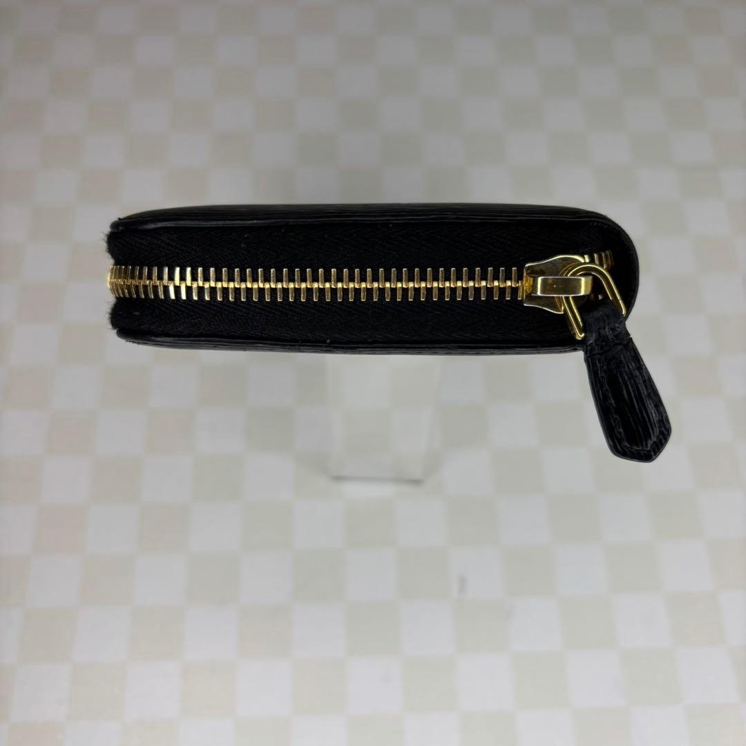 極美品　PRADA プラダ　長財布　ラウンドファスナー　M011