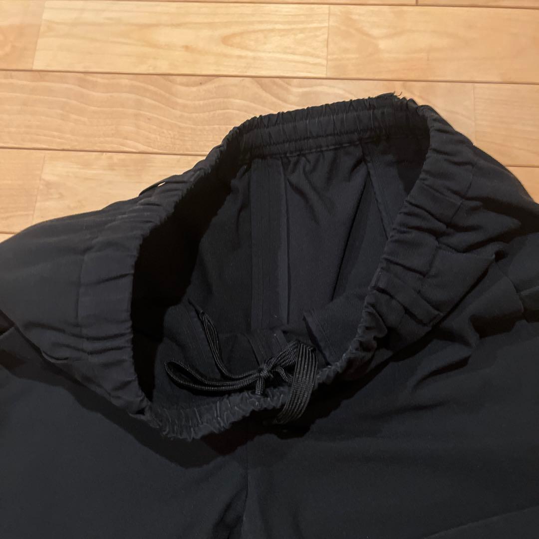 テアトラスーツ　フリーサイズ　ブラック