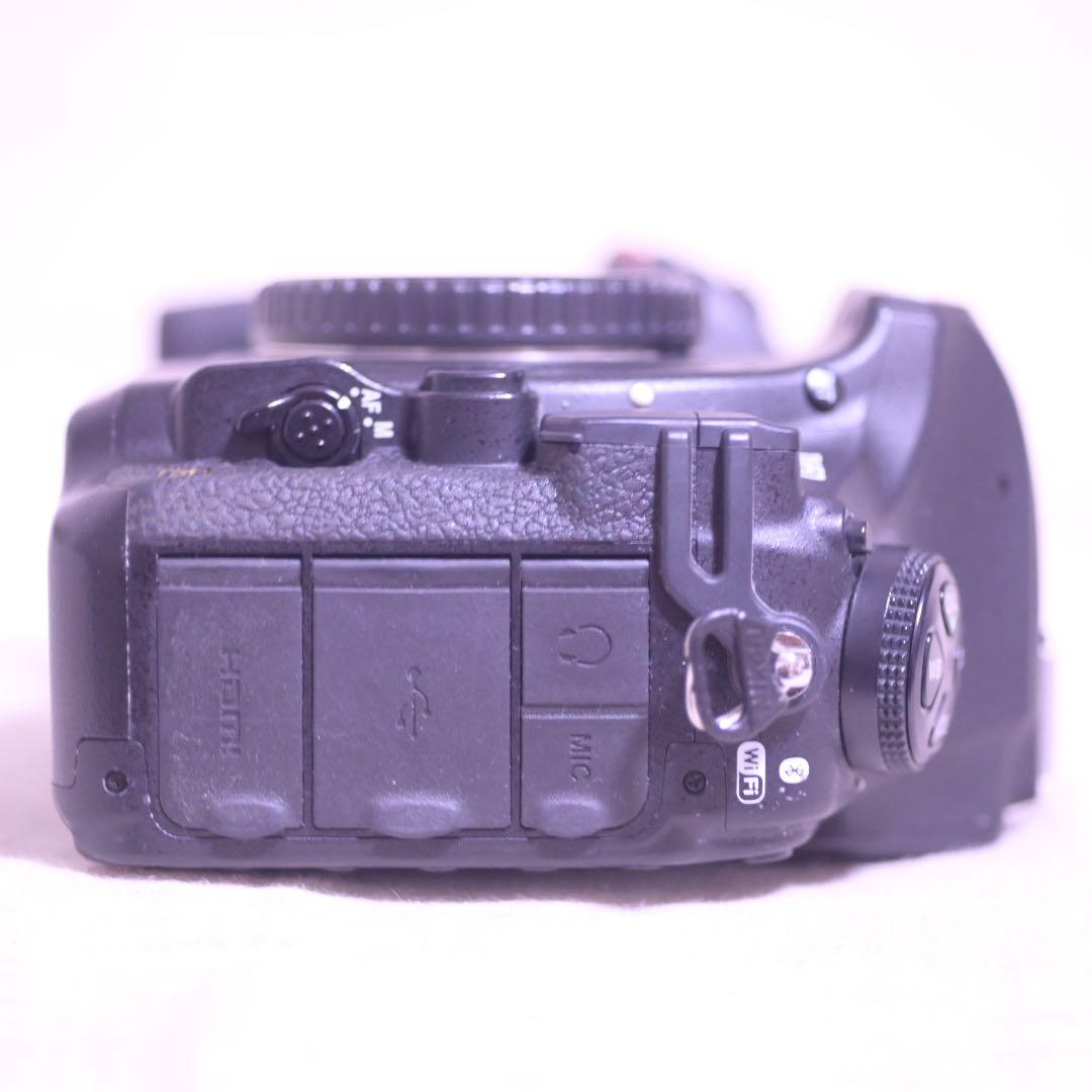 メーカー保証2026年4月まで　D850