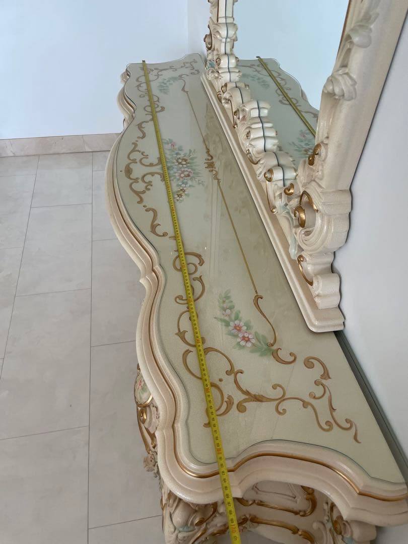 お値下げ‼️‼️高級イタリア家具.美品.ゴルチャコ&シリック