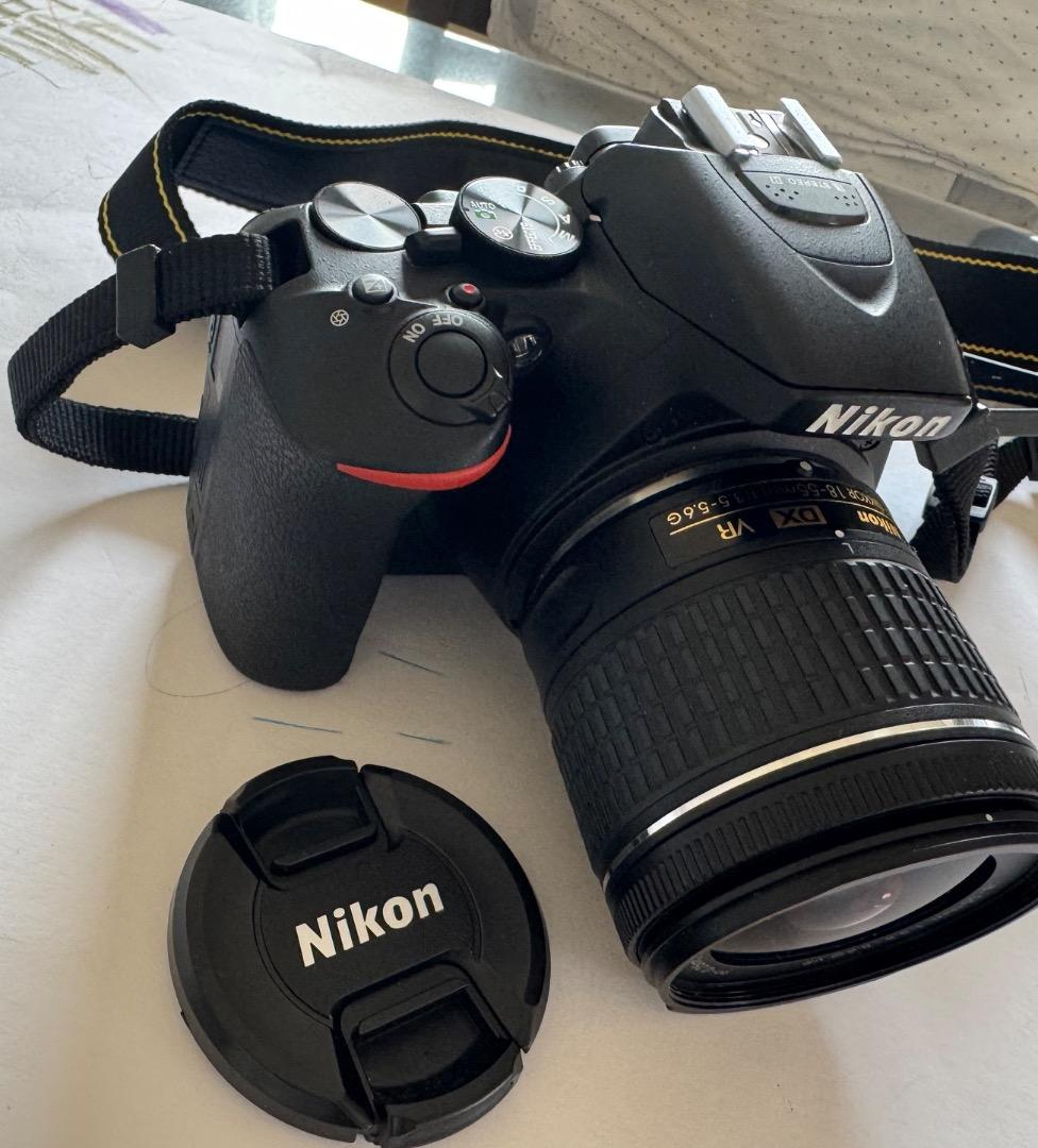 ニコンD5600 (Nikon D5600)