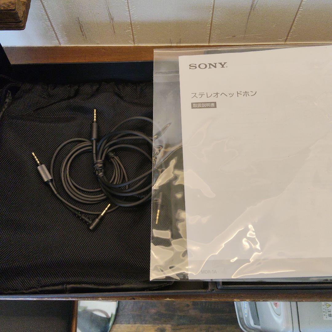 SONY MDR-1A 有線ヘッドホン　イヤーパッド新品付き