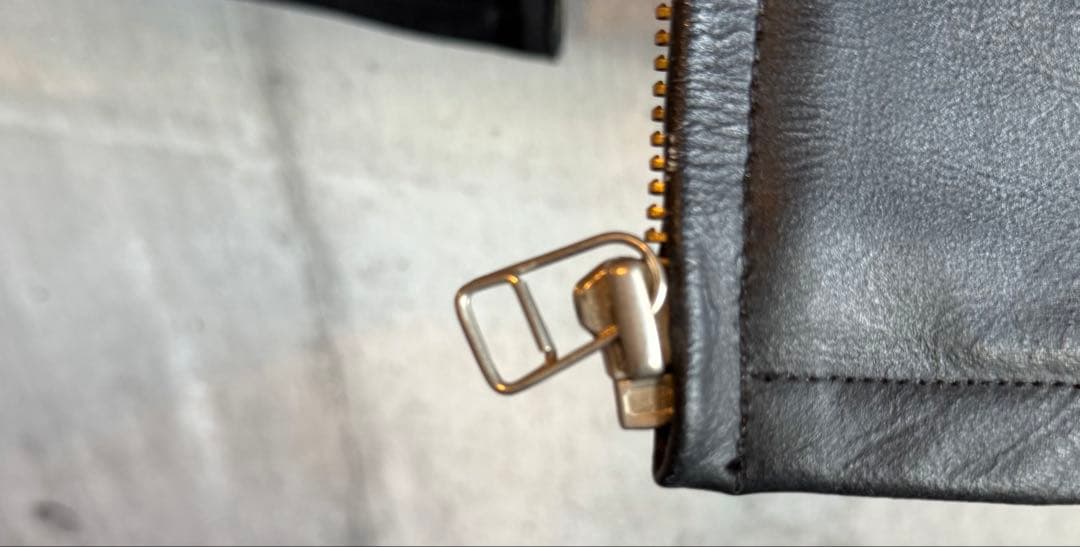 AVIREX USA ブラック革ベスト