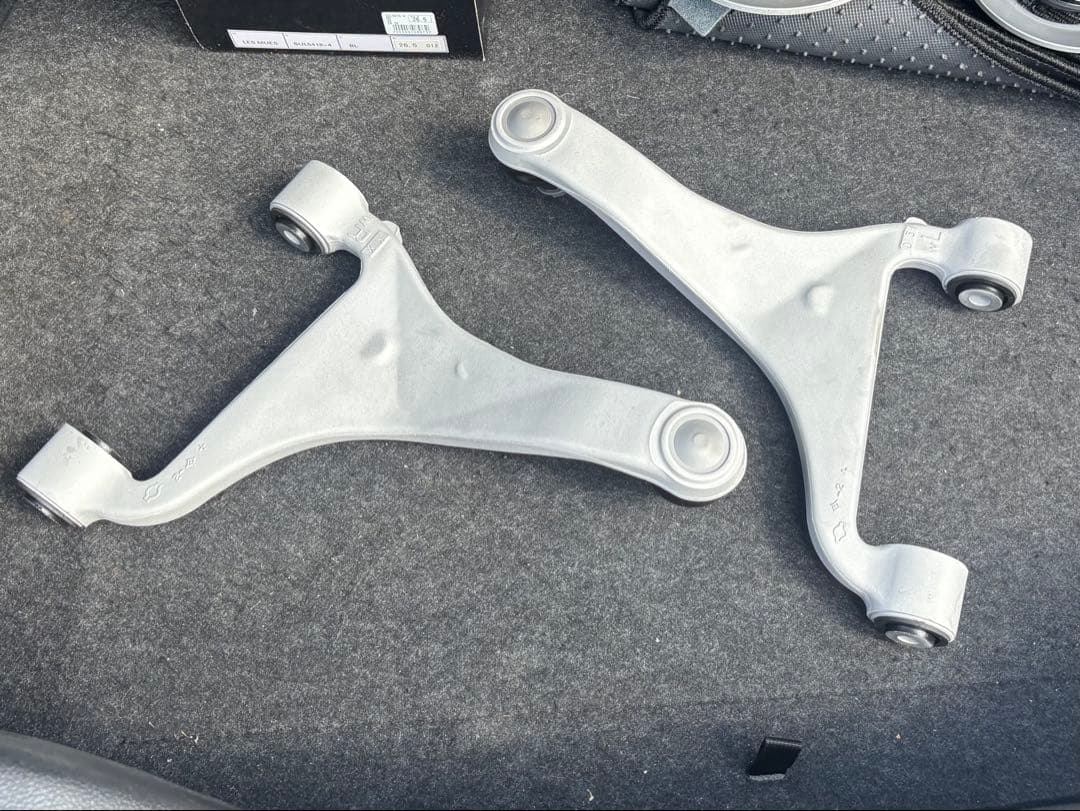 m35ステージア　リアアッパー