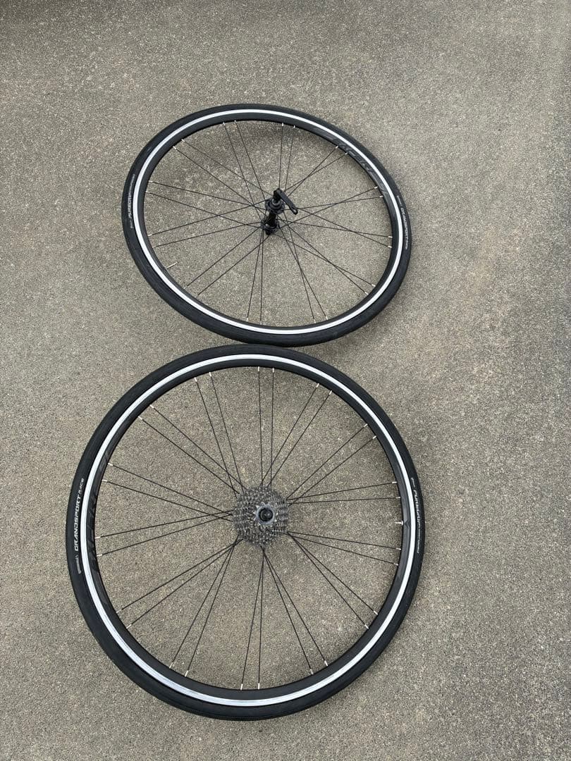 Ultegra 11速 完組ホイール 700C ブラック/ホワイト