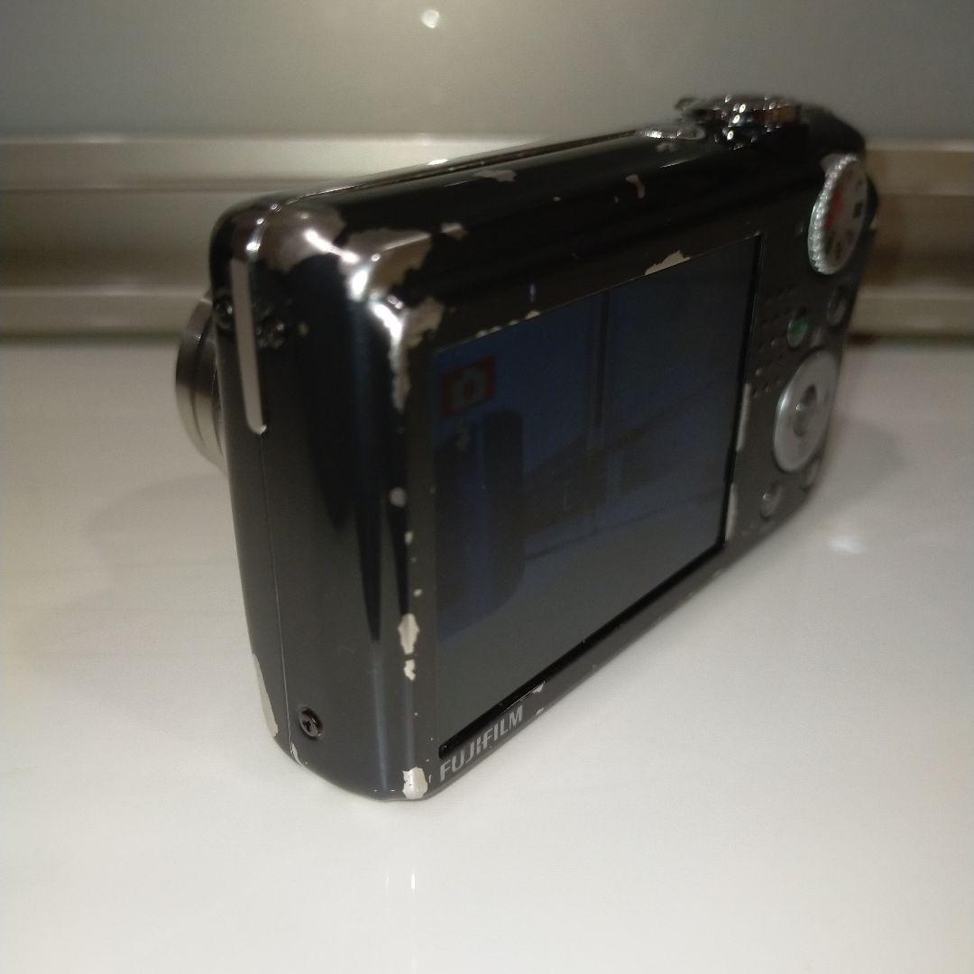 【動作品】FUJIFILM FINEPIX F70EXR ブラック 充電器付き