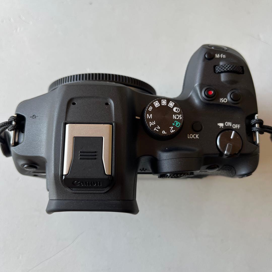 【美品】Canon EOS R7 ミラーレス一眼 本体
