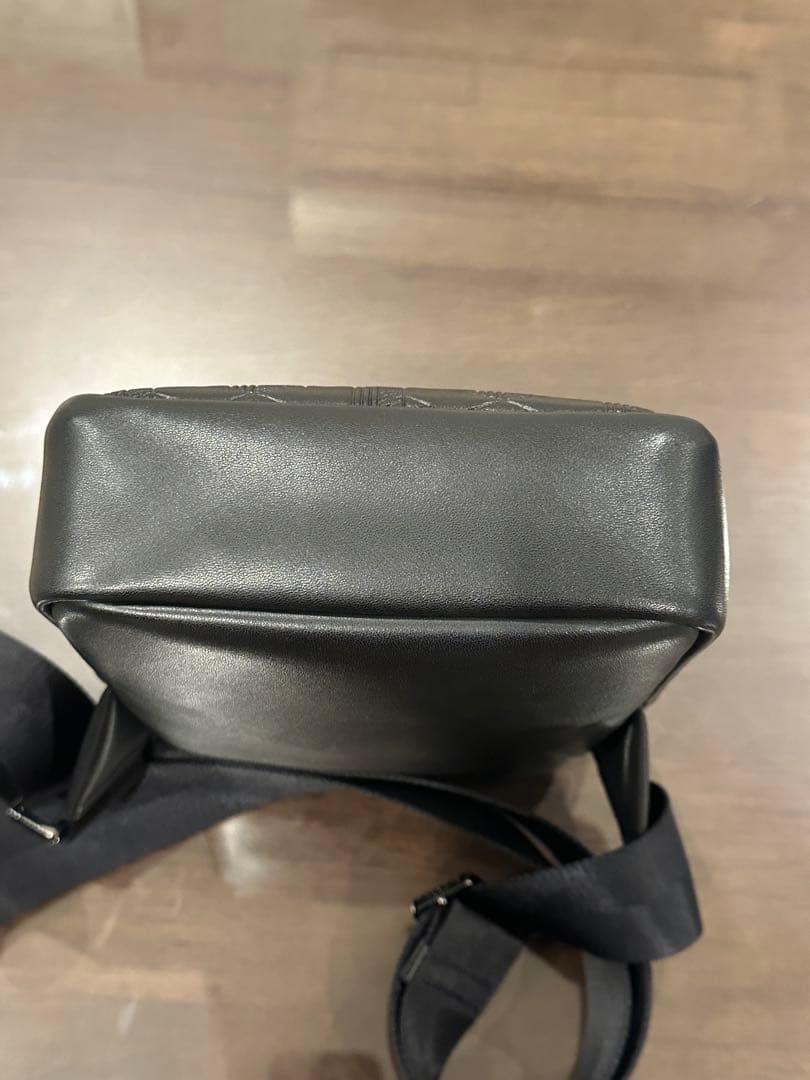 LACOSTE ラコステ　モノグラム　ショルダーバッグ