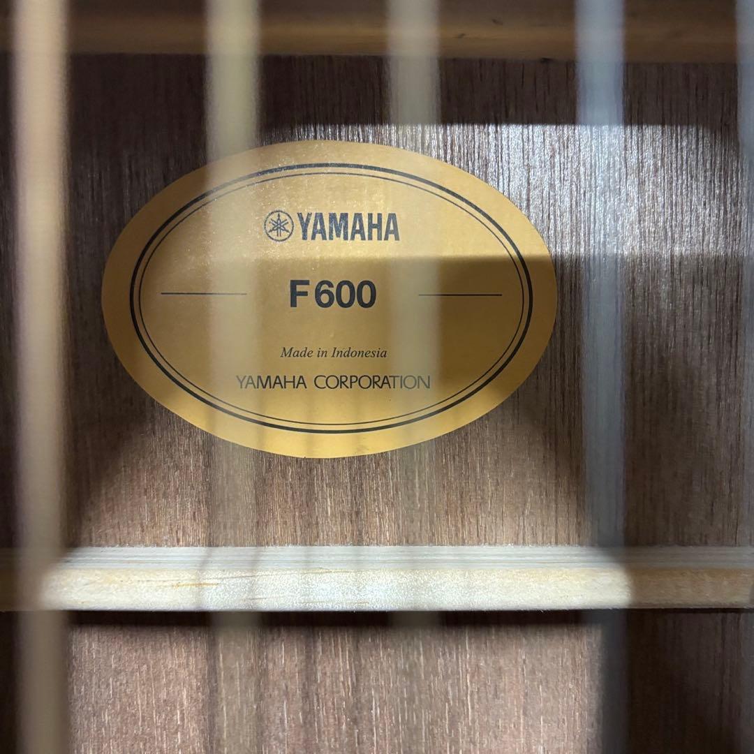 6　極美品　YAMAHA　アコースティックギター　F600　ケース付き　送料無料