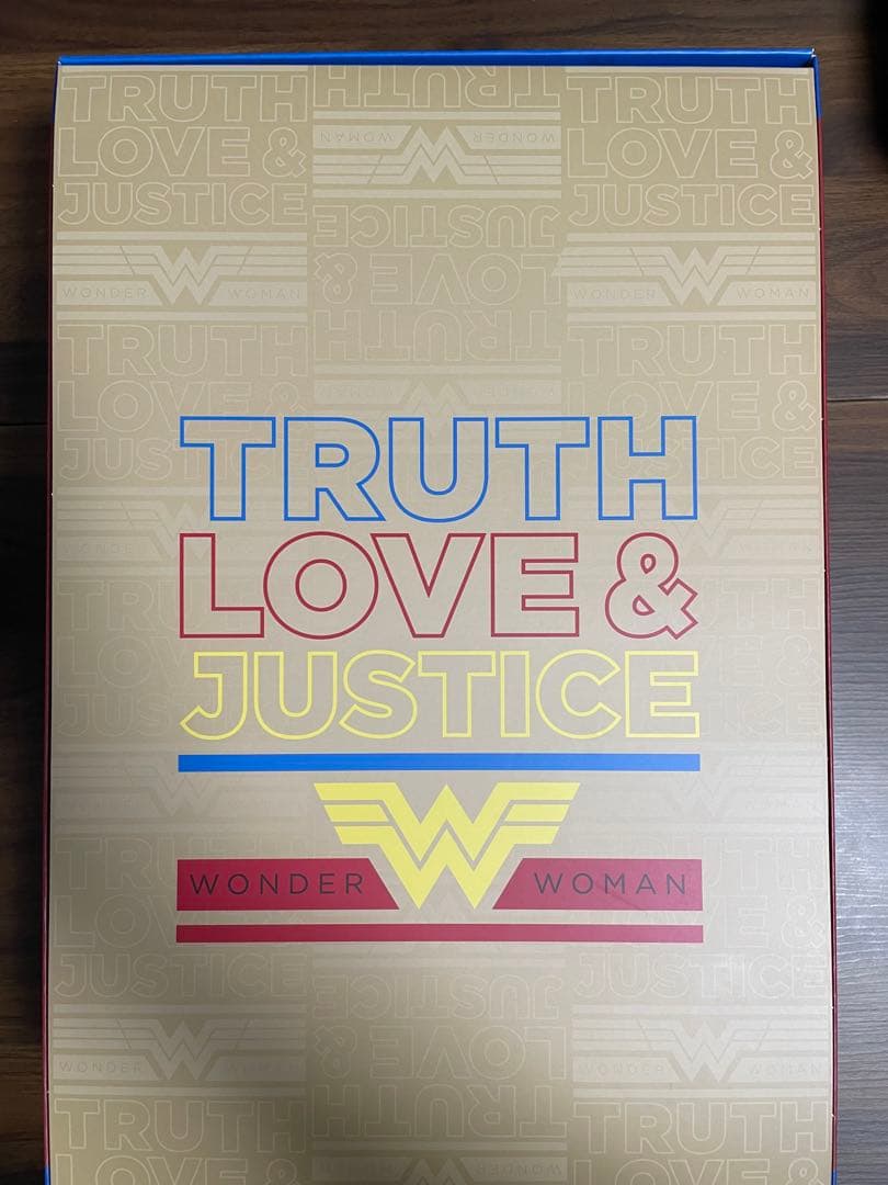 ホットトイズ　ワンダーウーマン