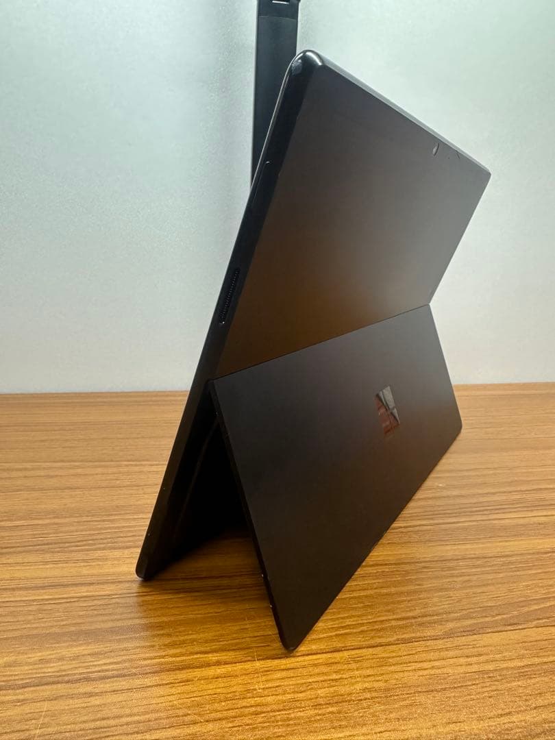 Windowsタブレット本体 2.Microsoft Surface Pro X SQ1 4G LTE