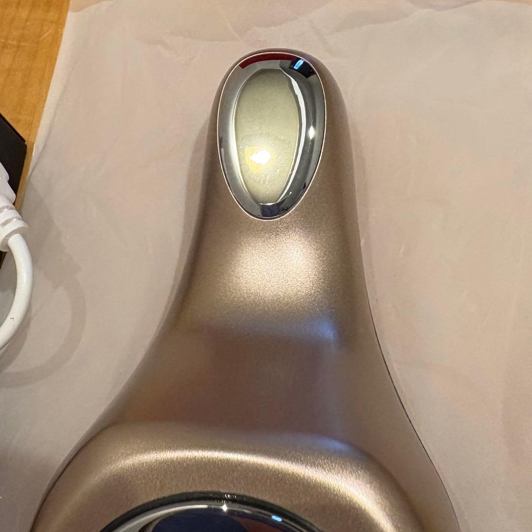 IKKOさんプロデュース MEラボンエクラ 美顔器 Eclat ME 美品