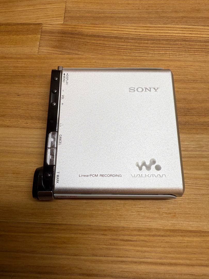 【希少・美品】SONY ソニー Hi-MD ウォークマン MZ-RH1　シルバー