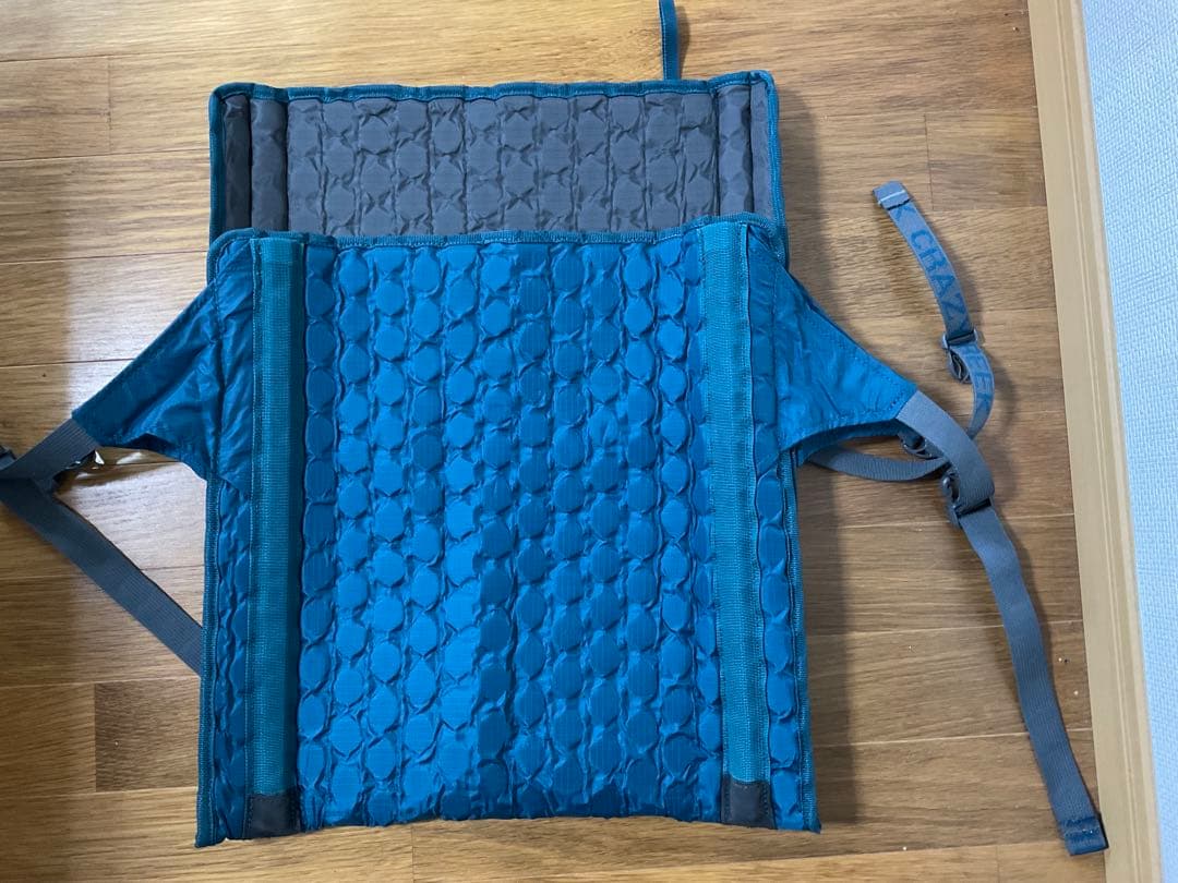 CRAZY CREEK 折りたたみアウトドアチェア