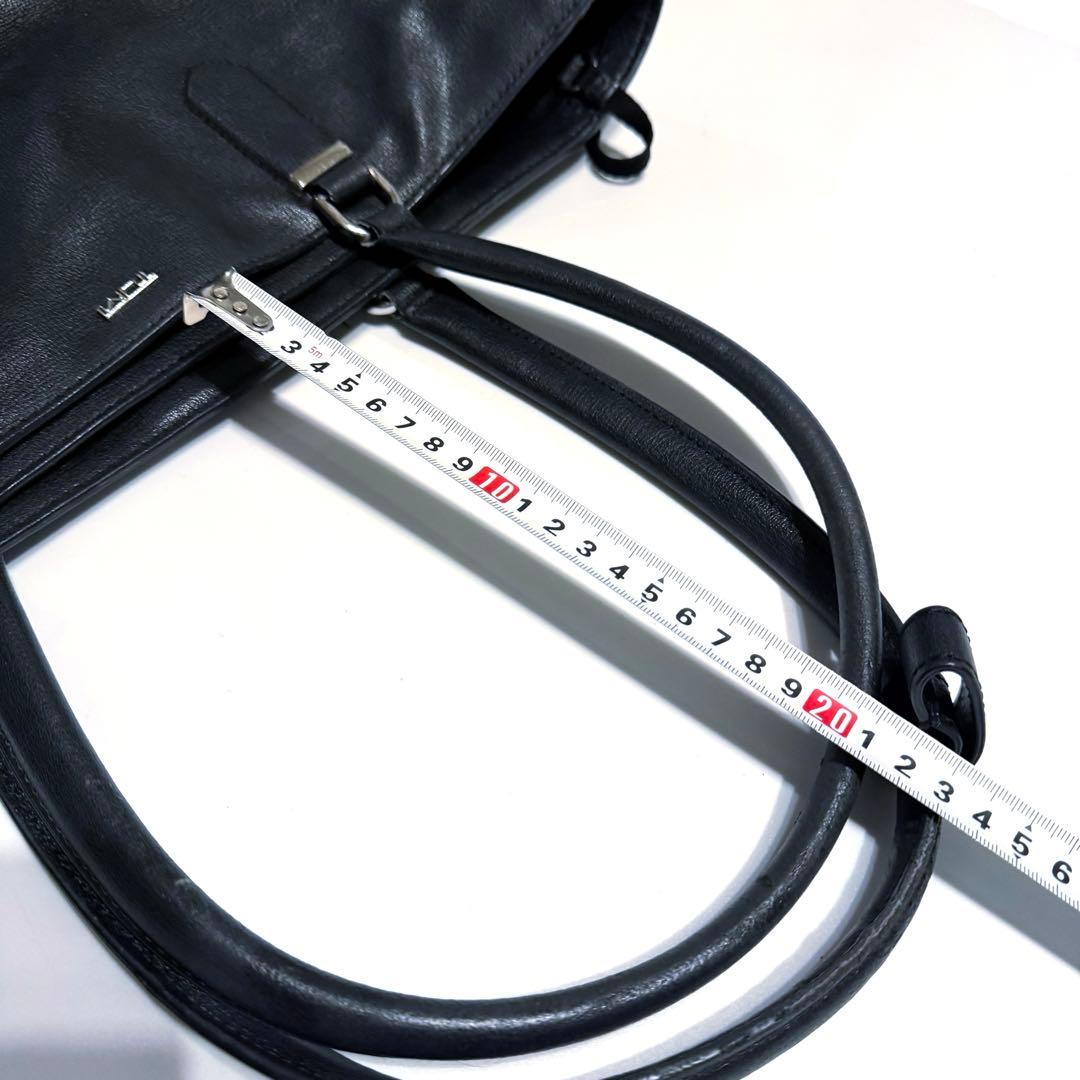 tumi トゥミ　ビジネストートバッグ　パソコン　仕事カバン　ネイビーブラック